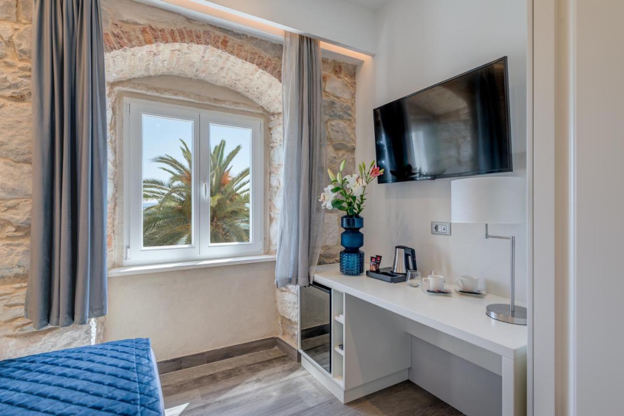 Palms Promenade Luxury Rooms Split Exterior photo